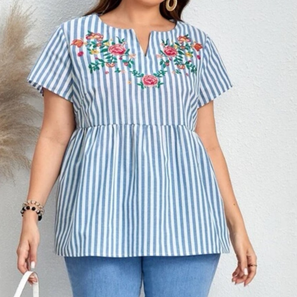 Blue and white striped top 4X